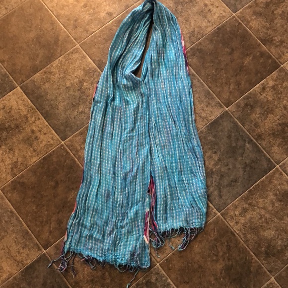 Reversible Scarf - Picture 4 of 4